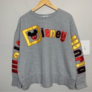 Disney World‎ Spellout Patch Letters Gray Spirit Sweater Womens Size 1X